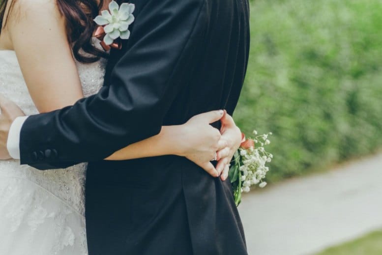 A December Wedding Competes With Everyone Else's December