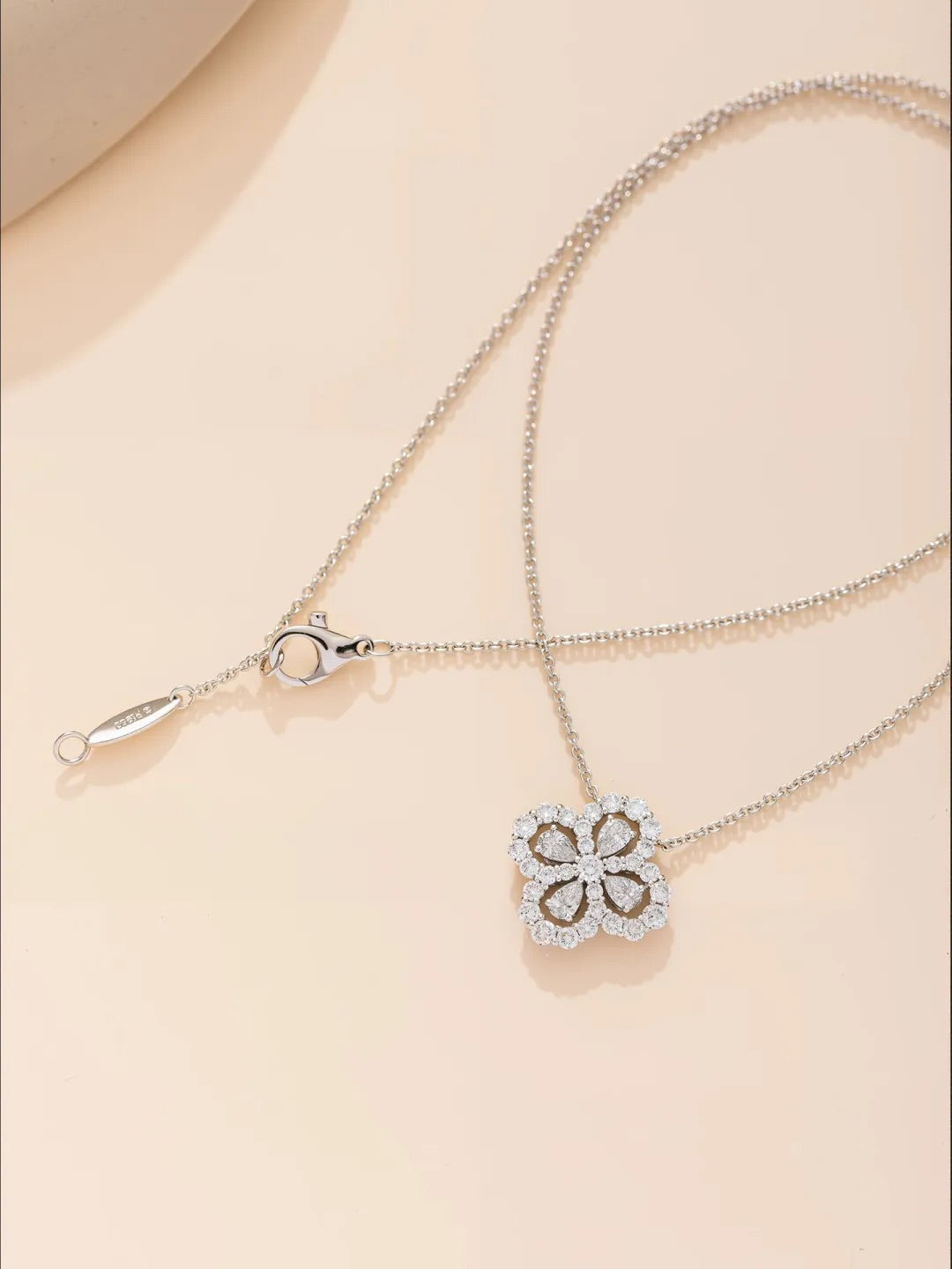 Lab Diamond 14K White Gold Four Leaf Clover Pendant VSSI D E F Quatrefoil Pendant -Four Petal Flower Bloom Floral Necklace Gift for Her Secondary image