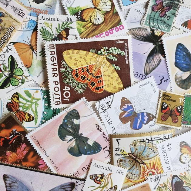 roll of 100 stamps